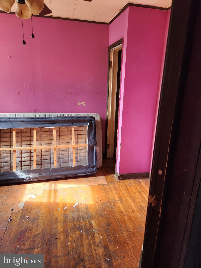 MAYFAIR (WEST) - Residential