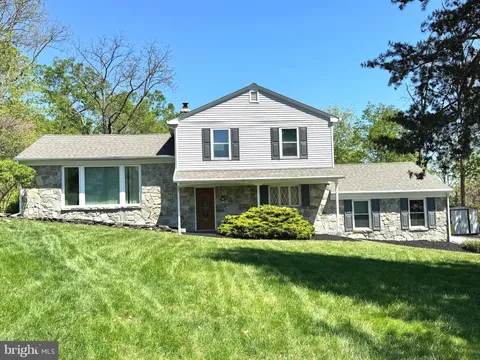 4617 Custer Drive, Harrisburg, PA MLS: PADA2044842