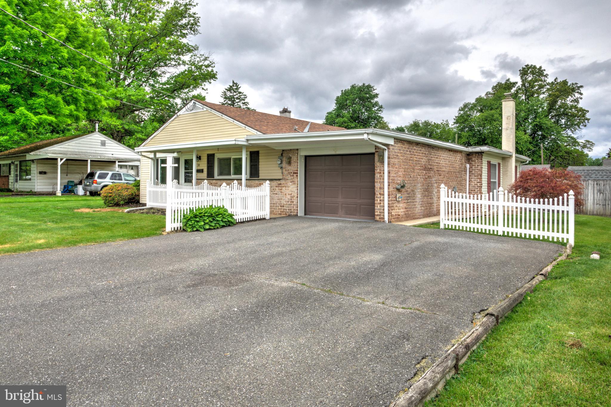 EAST HEMPFIELD TWP - Residential