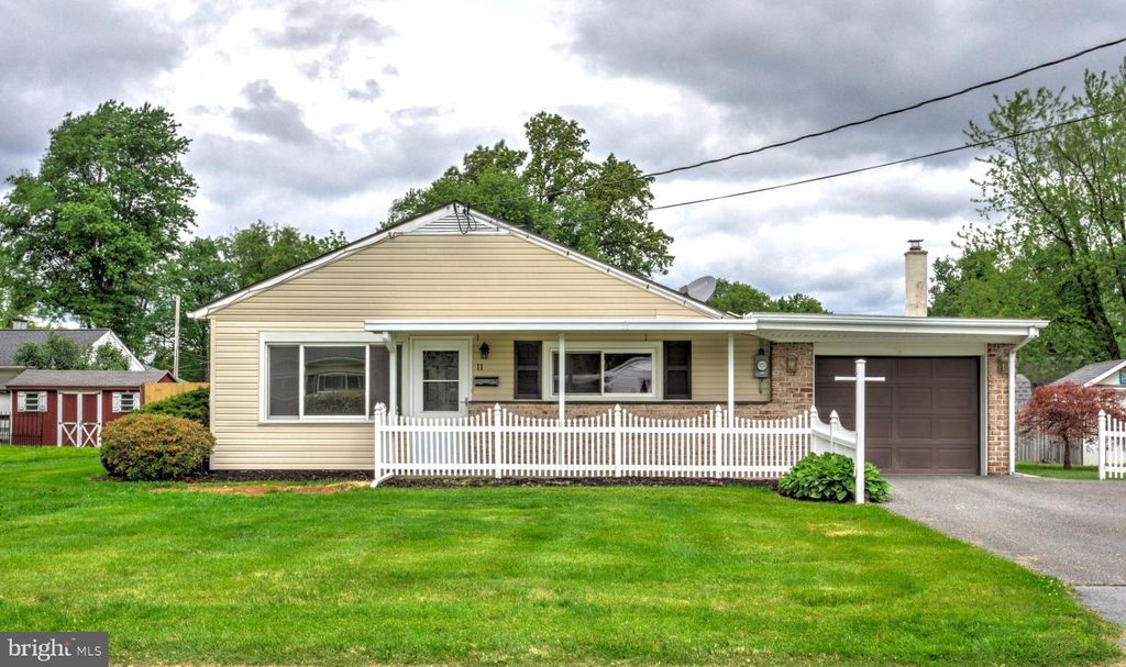 Photo of 11 Conoy Road, LANDISVILLE, PA 17538 (MLS # PALA2087136)
