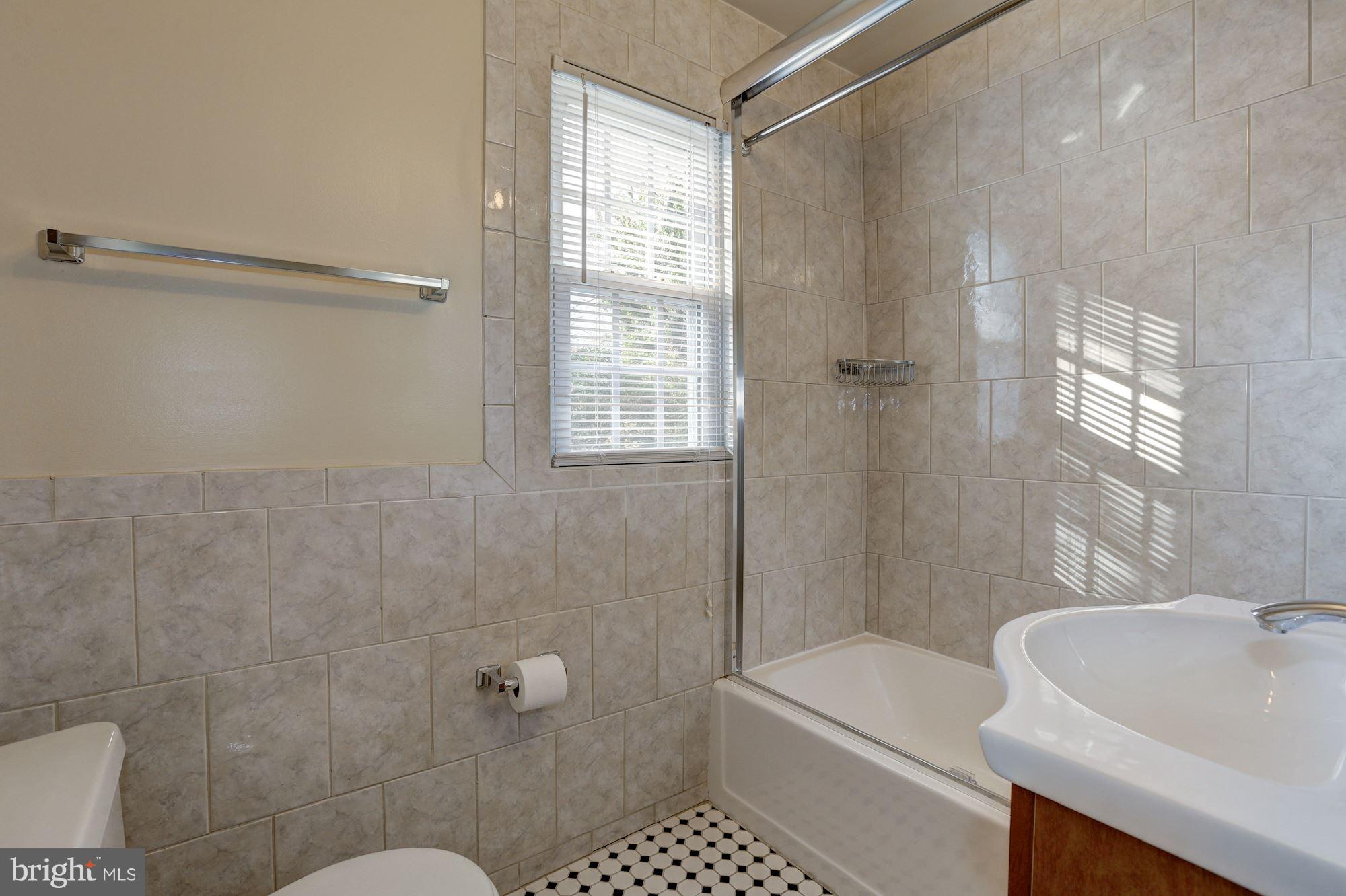 CHEVY CHASE - Residential Lease