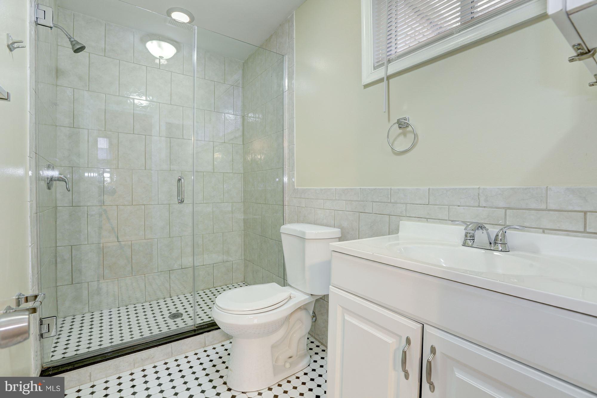 CHEVY CHASE - Residential Lease