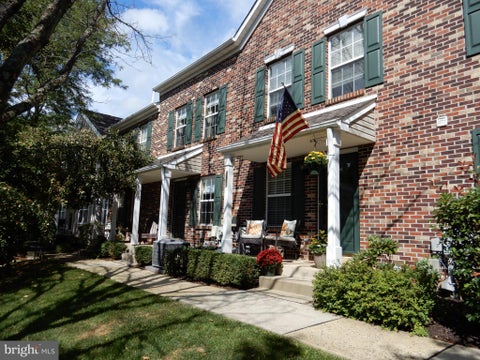 Townhouse For Sale - 3975 Captain Molly Circle<br/> DOYLESTOWN, PA 18902