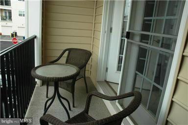 RESIDENCES AT BRAMBLETON - Residential Lease