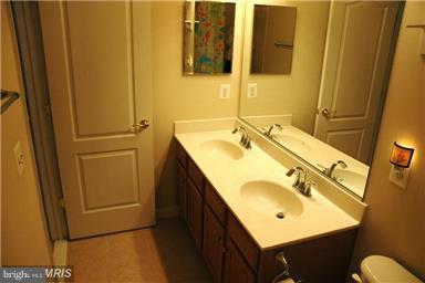 RESIDENCES AT BRAMBLETON - Residential Lease