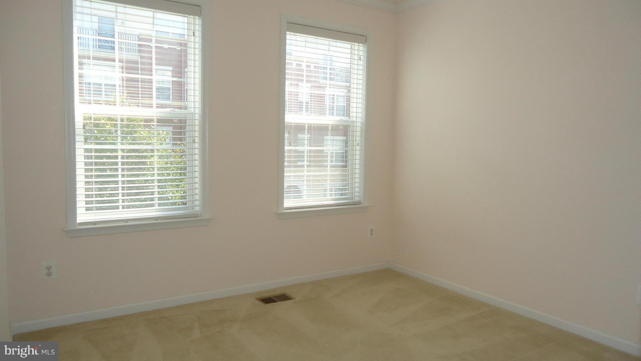 RESIDENCES AT BRAMBLETON - Residential Lease