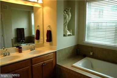 RESIDENCES AT BRAMBLETON - Residential Lease