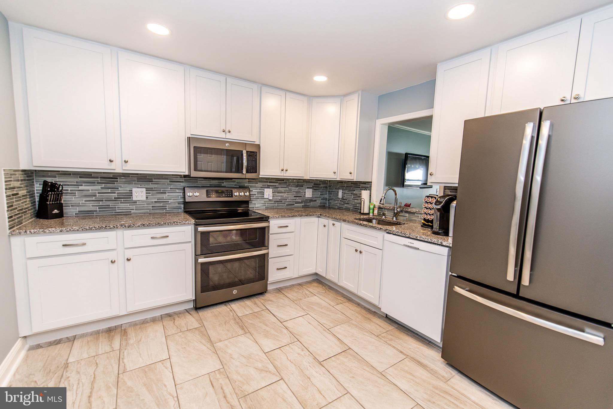 HOLLY HILL HARBOR - Residential