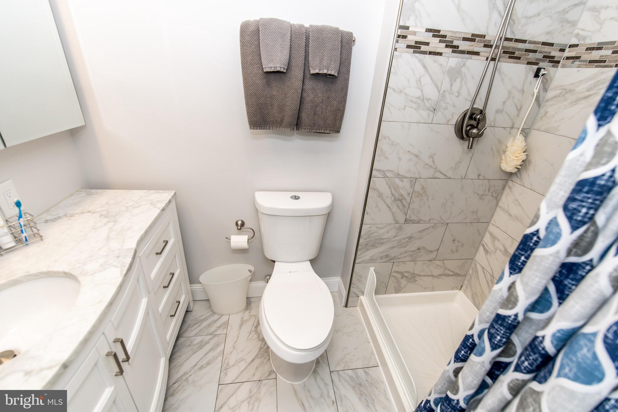 HOLLY HILL HARBOR - Residential