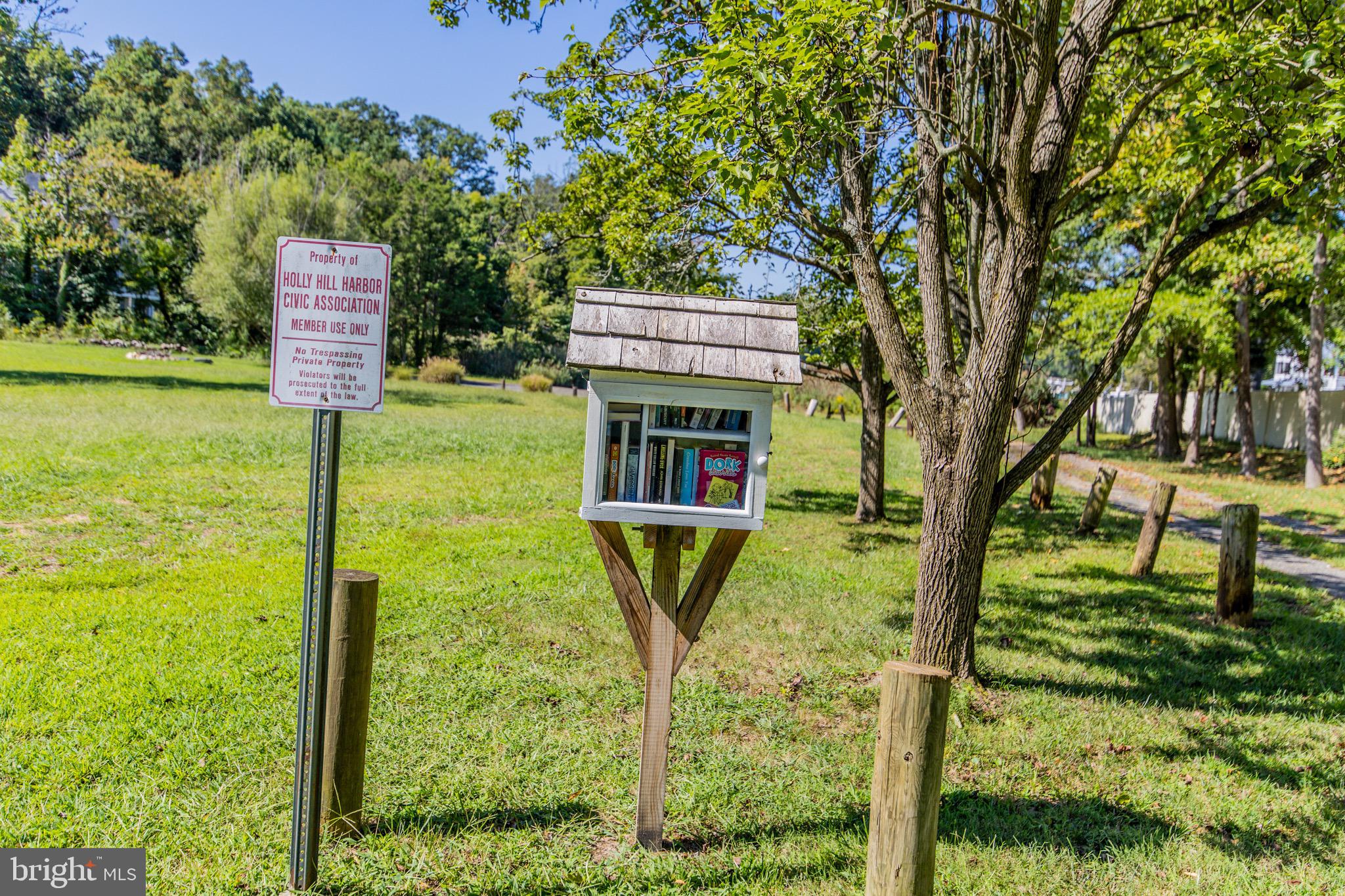 HOLLY HILL HARBOR - Residential