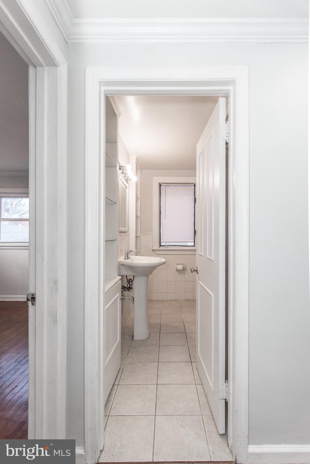 NEWPORTVILLE - Residential