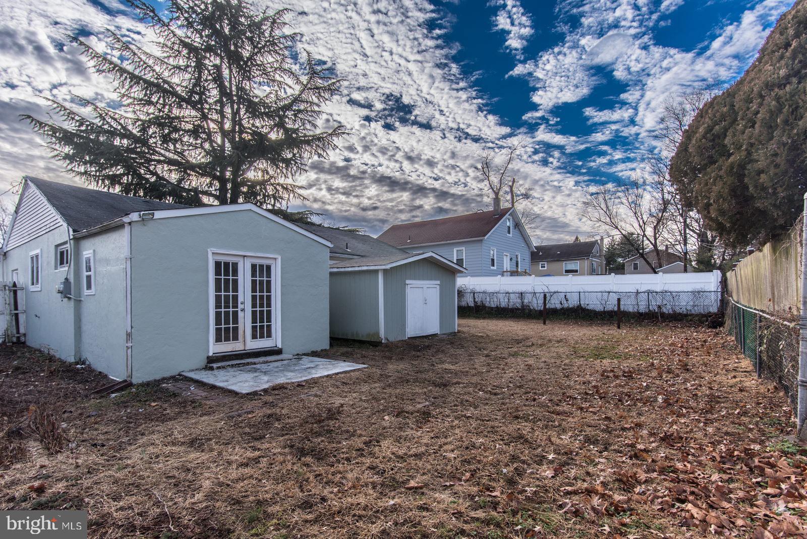 NEWPORTVILLE - Residential