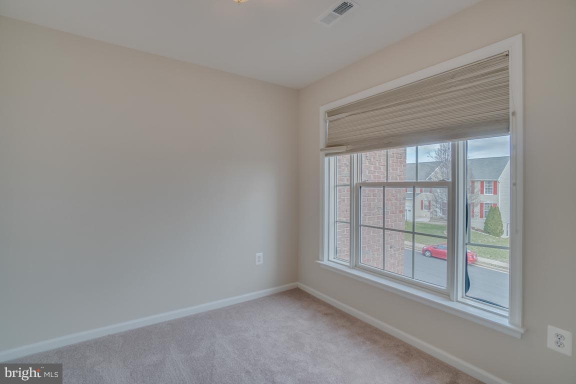 LEE'S CROSSING - Residential