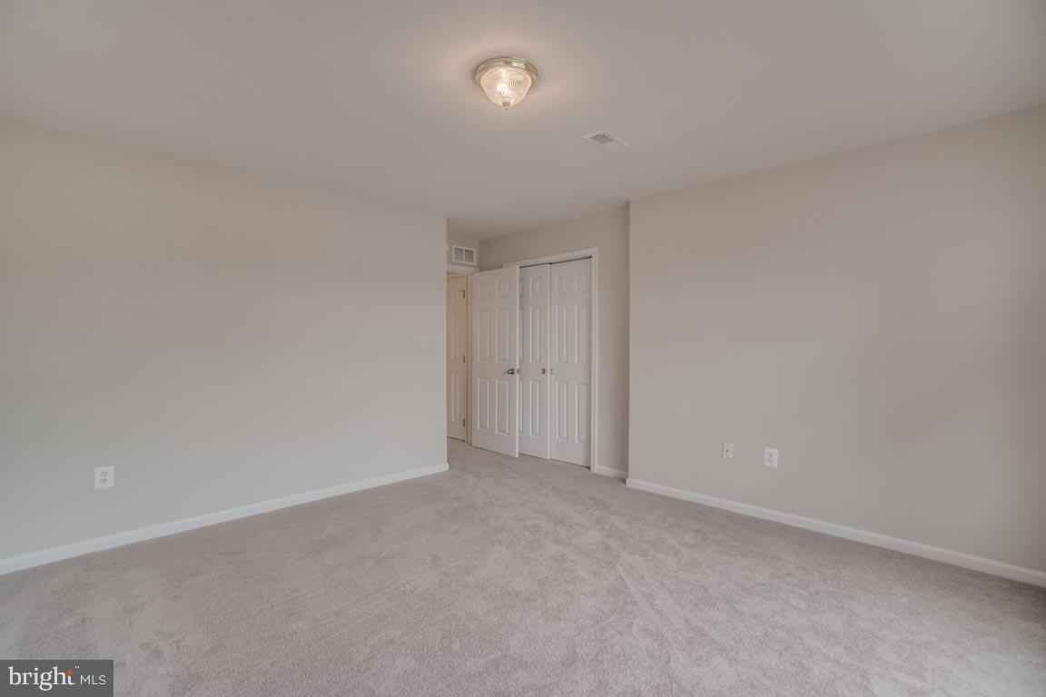 LEE'S CROSSING - Residential