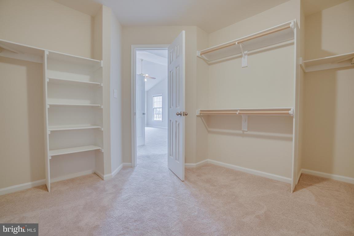 LEE'S CROSSING - Residential