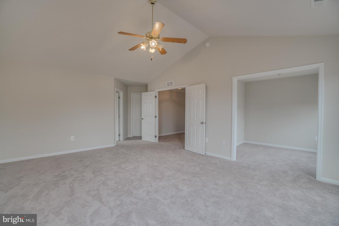 LEE'S CROSSING - Residential