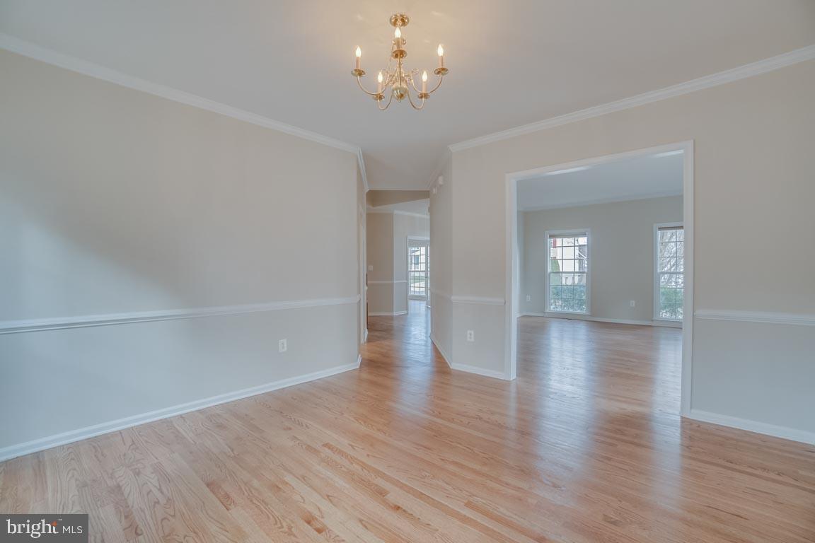 LEE'S CROSSING - Residential