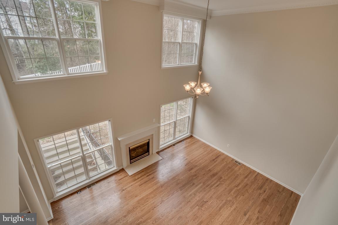 LEE'S CROSSING - Residential