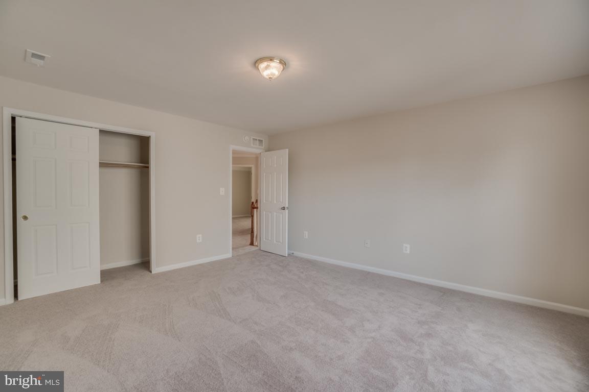 LEE'S CROSSING - Residential