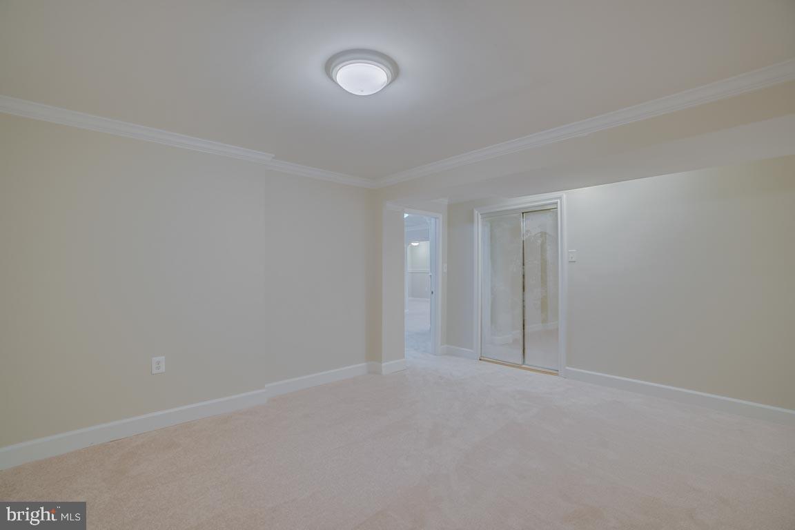 LEE'S CROSSING - Residential