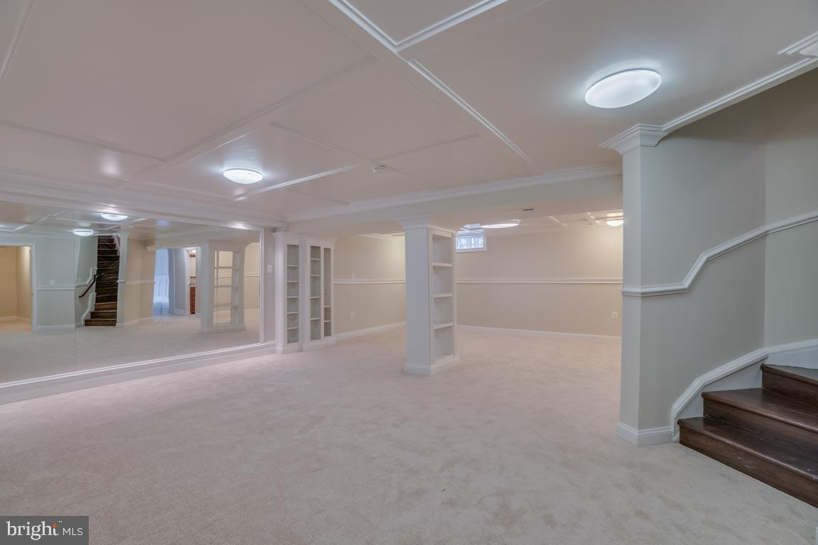 LEE'S CROSSING - Residential