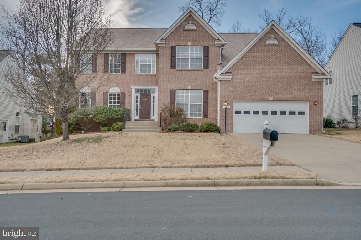 LEE'S CROSSING - Residential