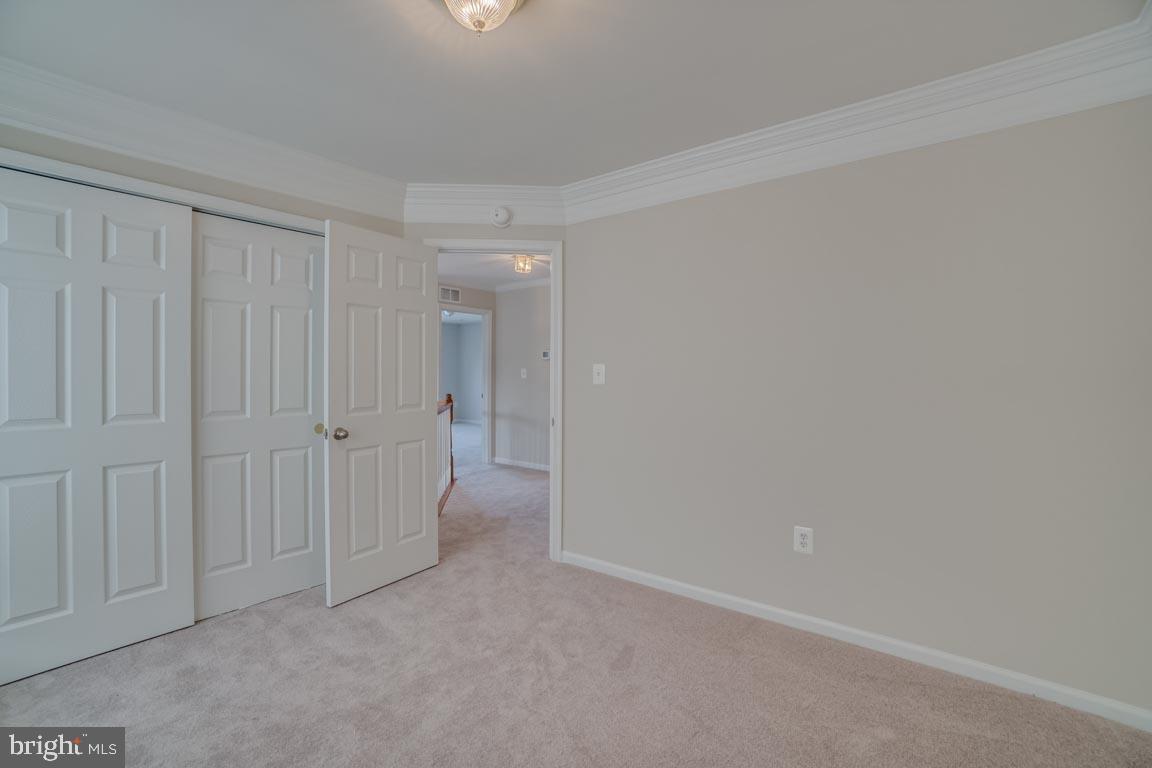 LEE'S CROSSING - Residential