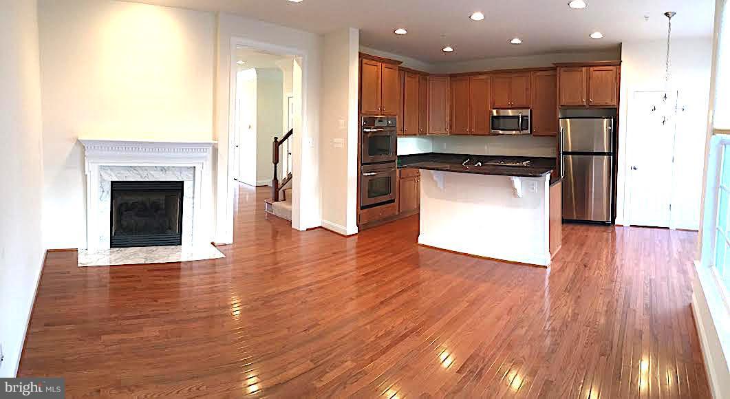 WHITESTONE MARSHALL HEIGHTS - Residential Lease