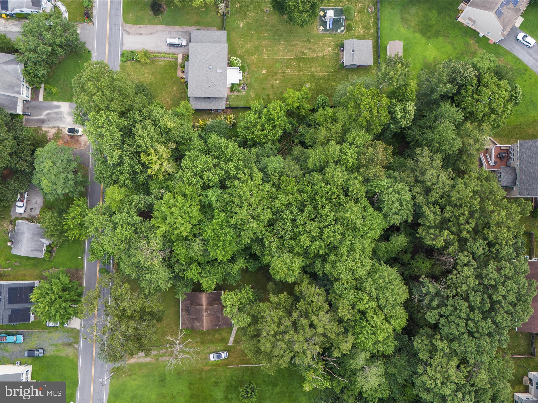 8129 ELIZABETH ROAD