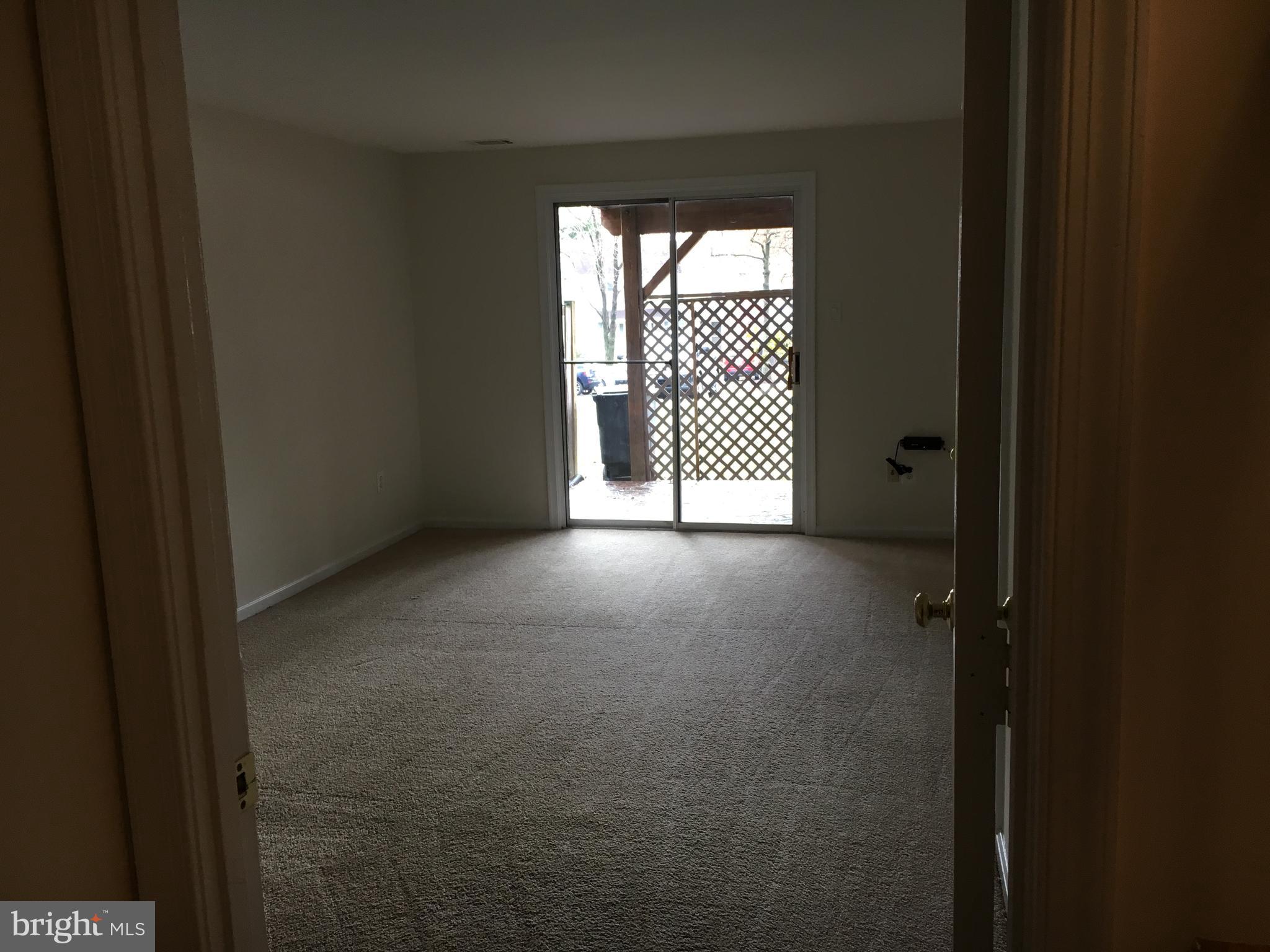 KINGSTOWNE - Residential Lease