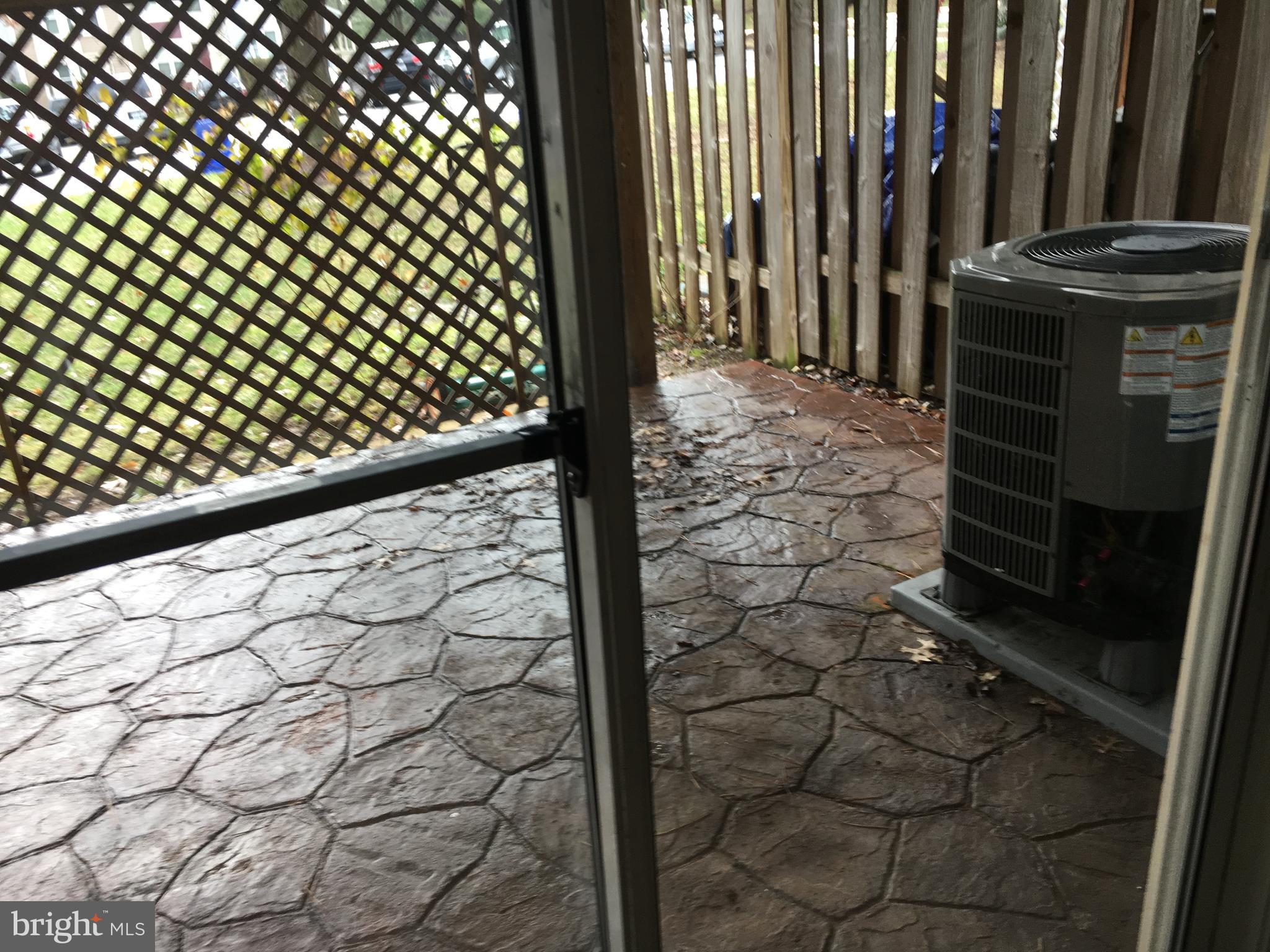 KINGSTOWNE - Residential Lease