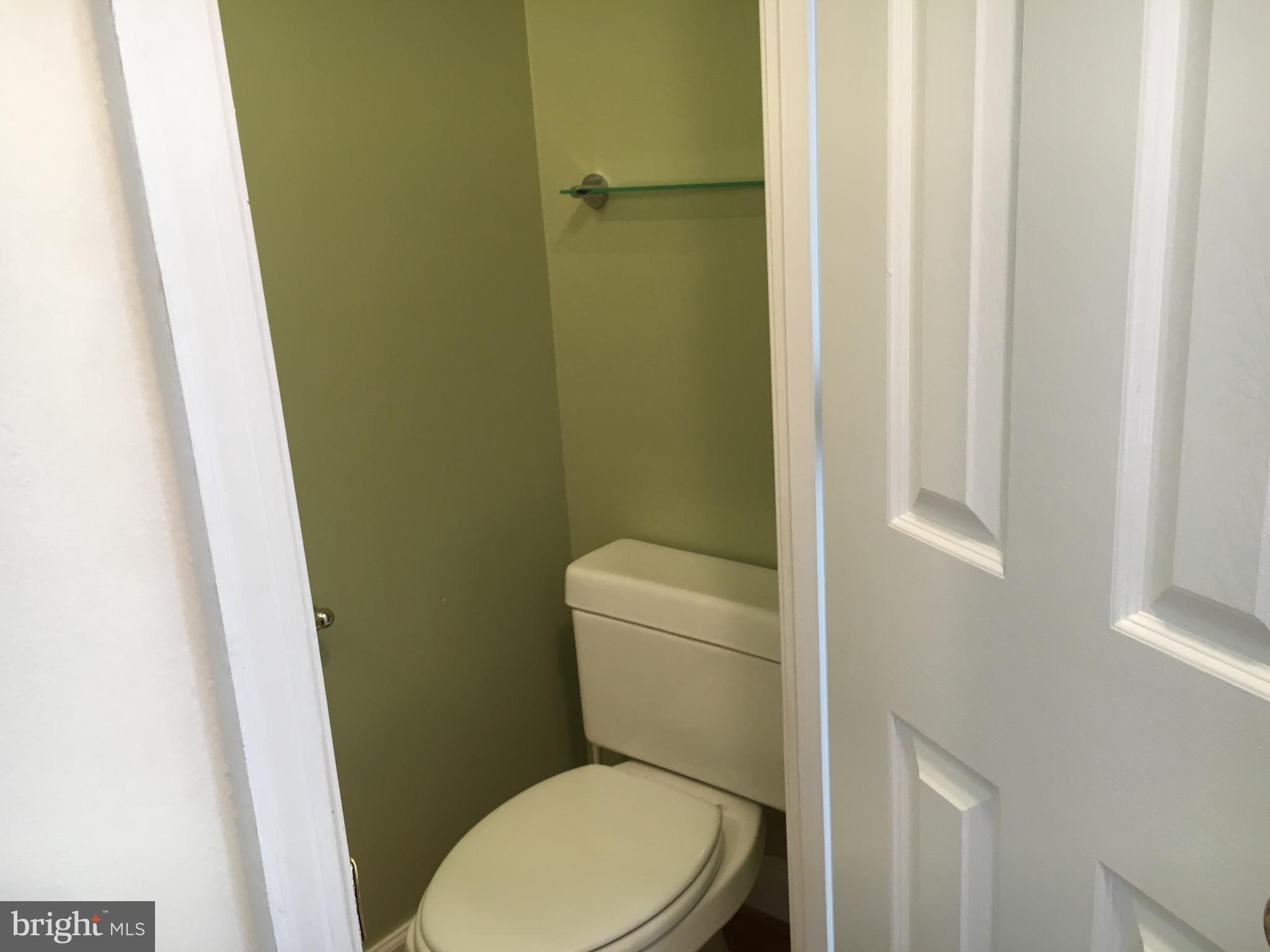 KINGSTOWNE - Residential Lease