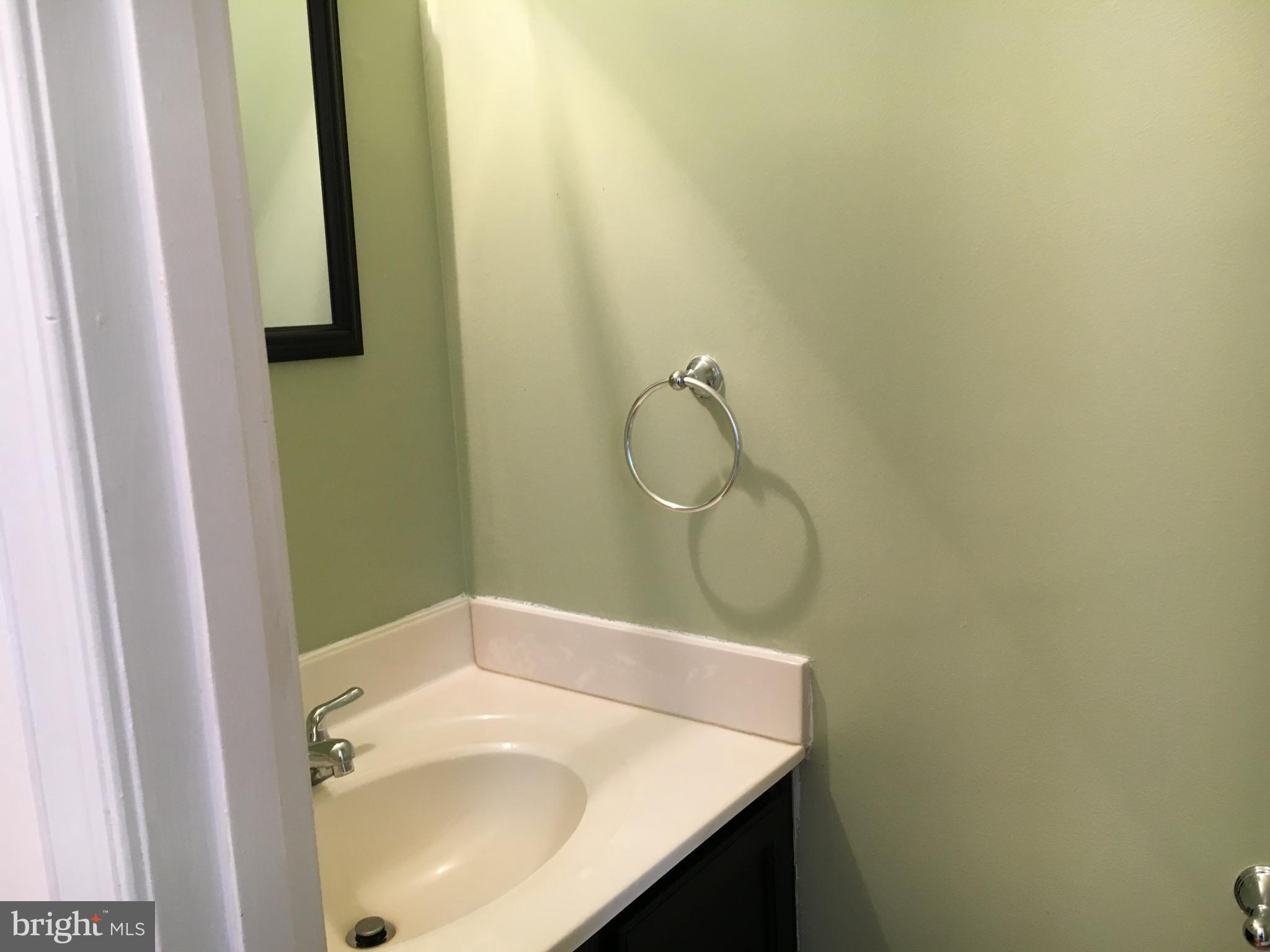 KINGSTOWNE - Residential Lease