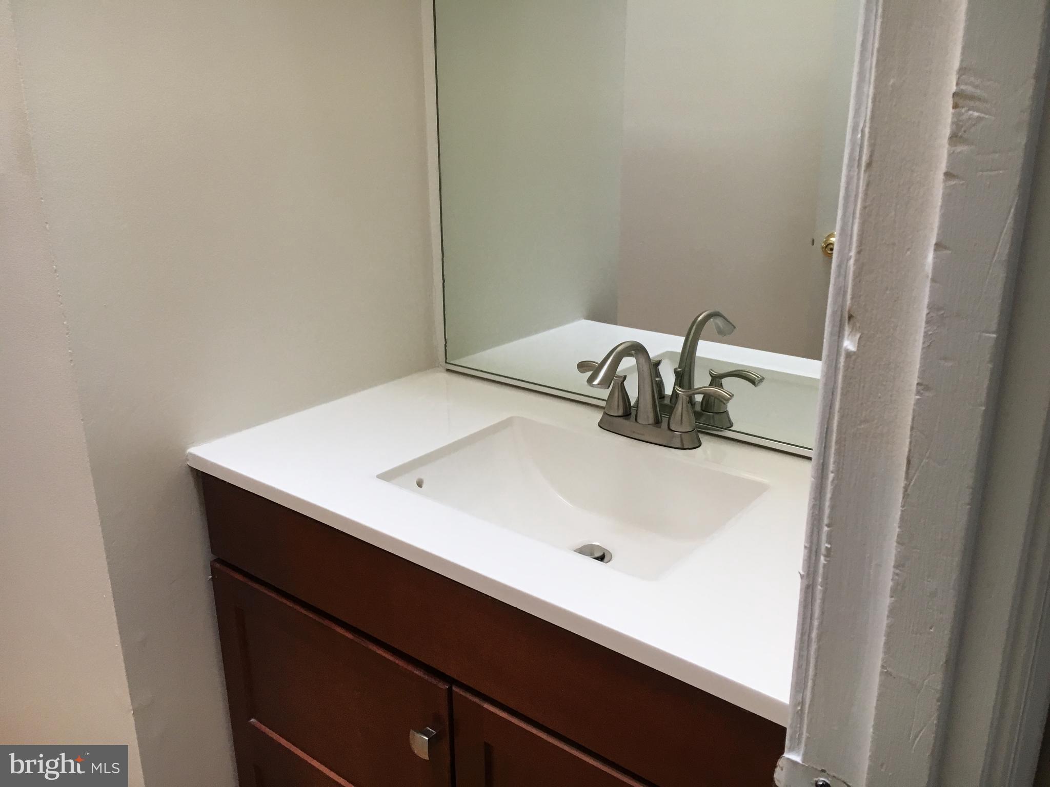 KINGSTOWNE - Residential Lease