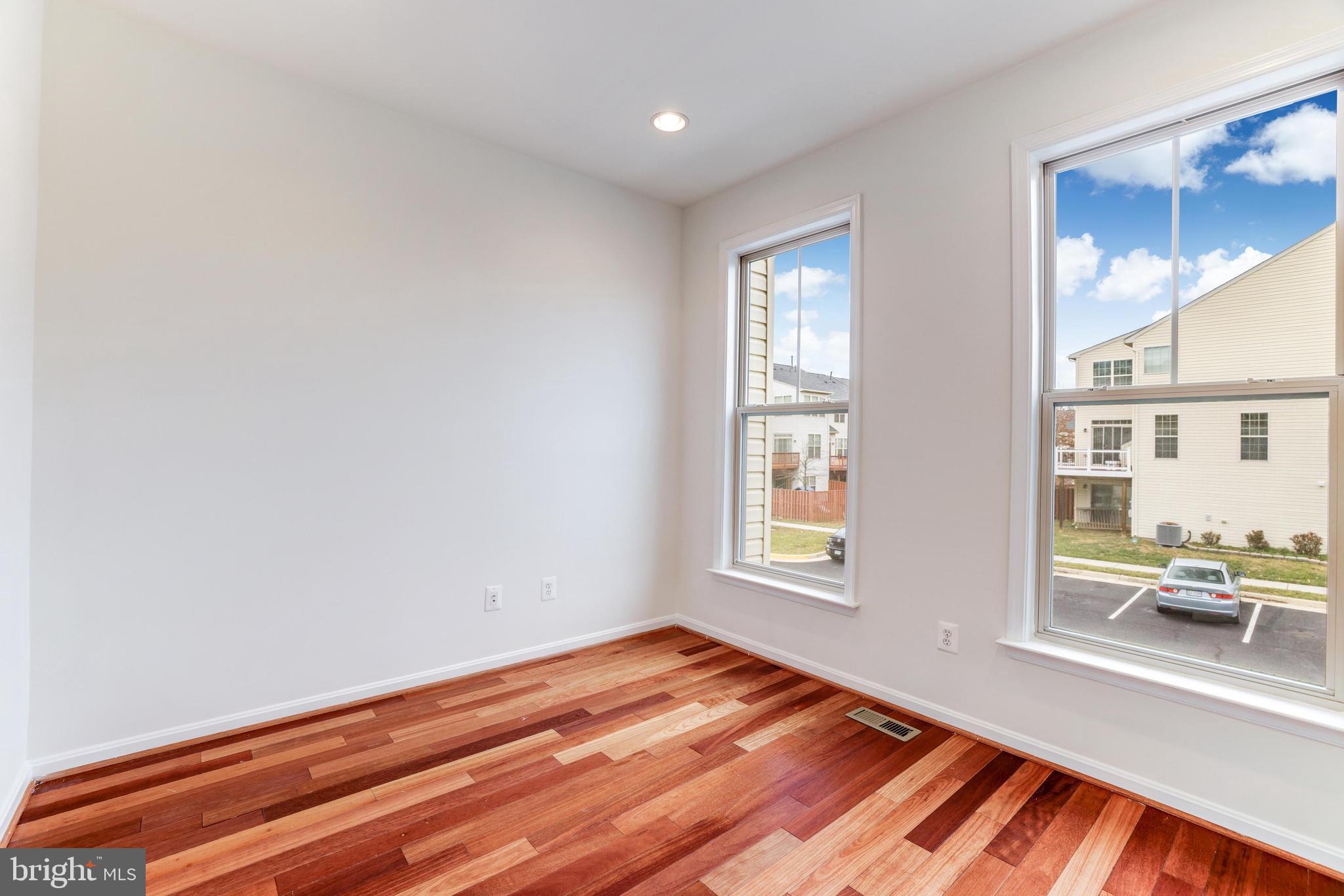 ALEXANDERS CHASE - Residential Lease