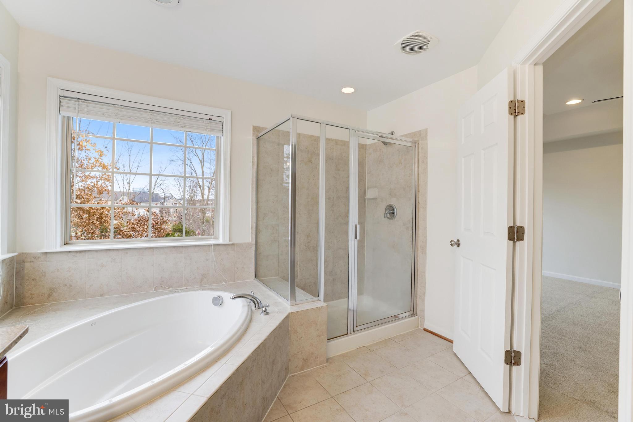 ALEXANDERS CHASE - Residential Lease