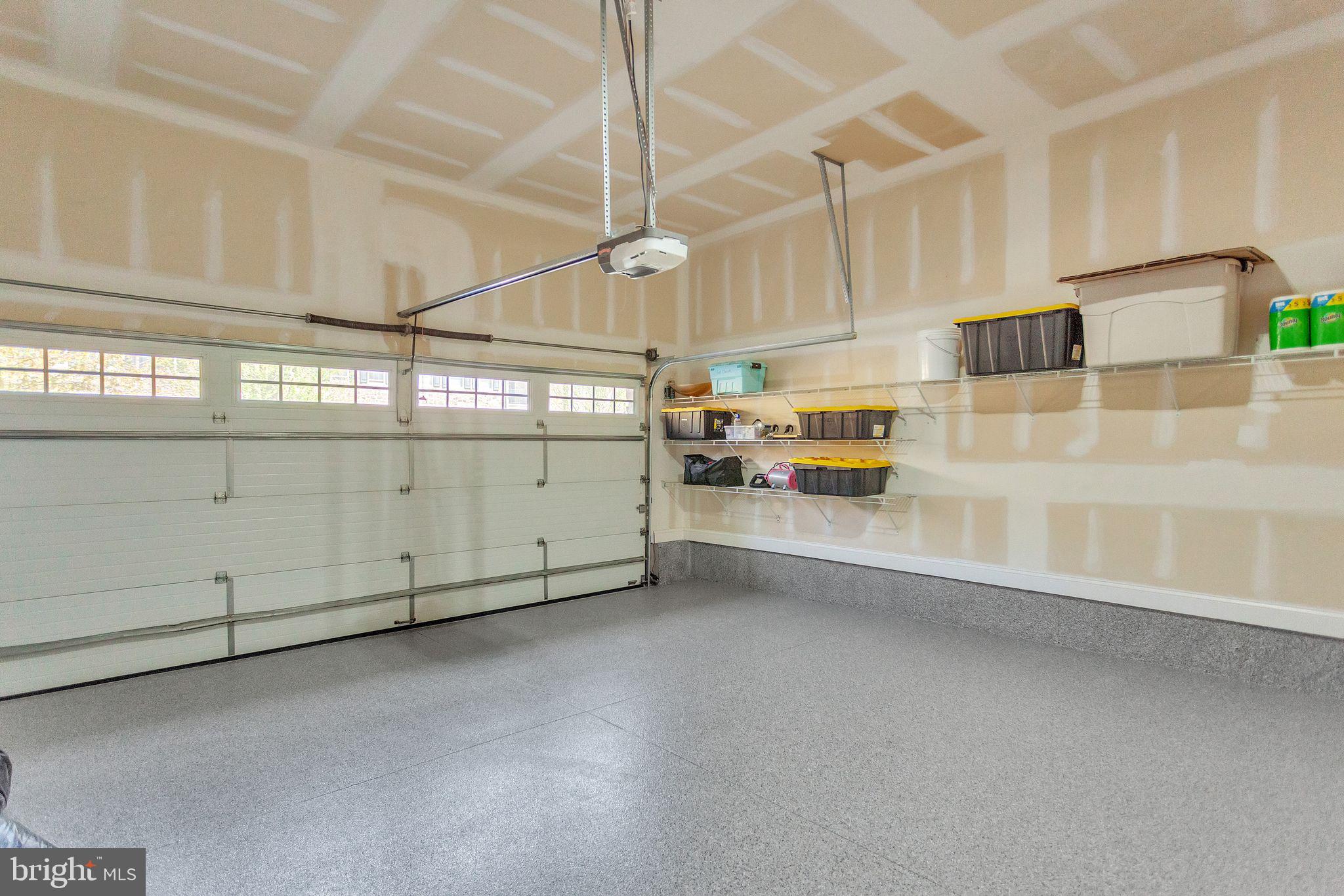 WALDEN SQUARE - Residential