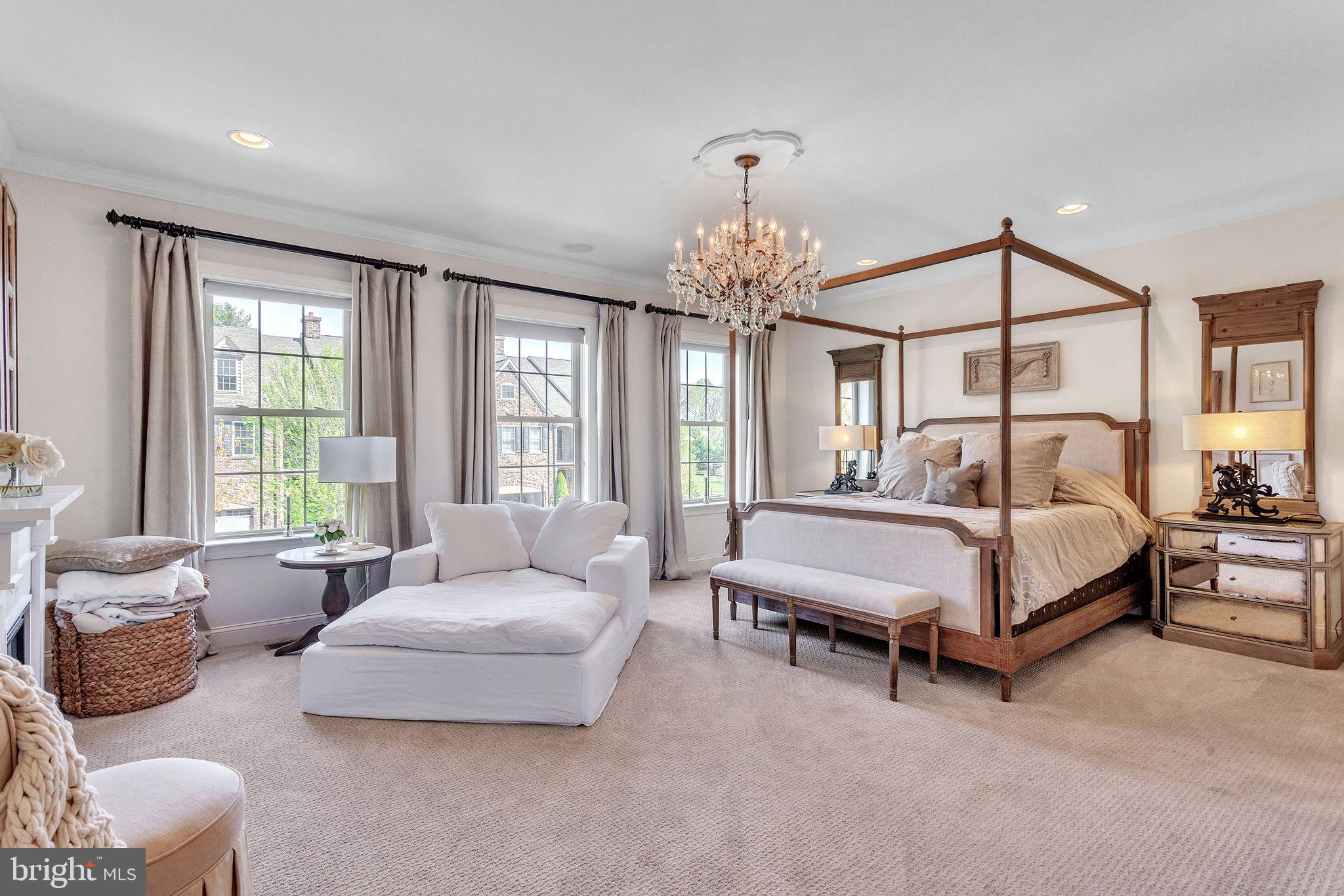 WALDEN SQUARE - Residential