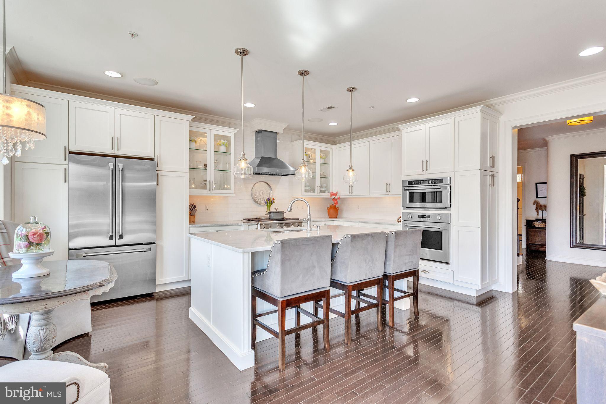 WALDEN SQUARE - Residential