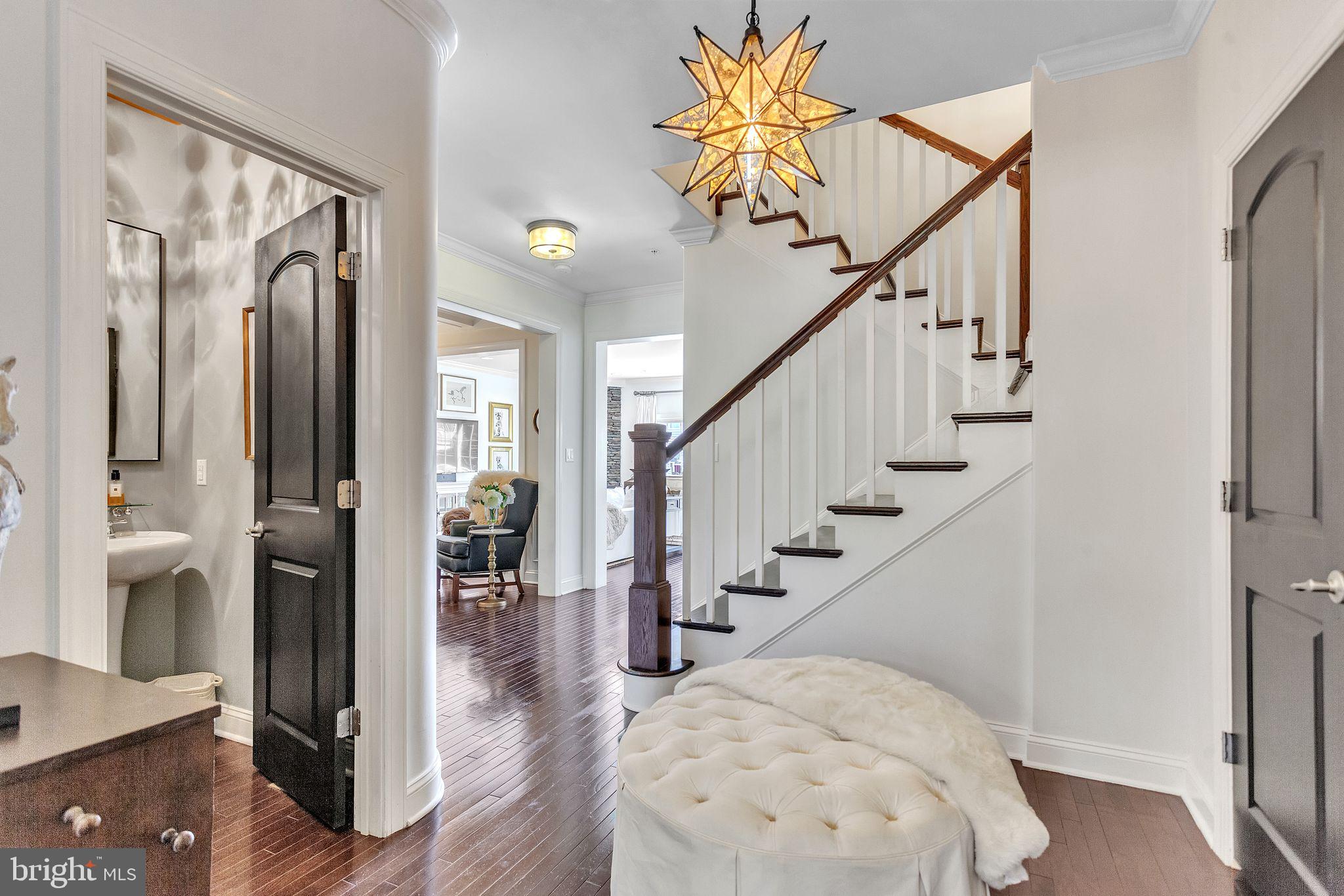 WALDEN SQUARE - Residential