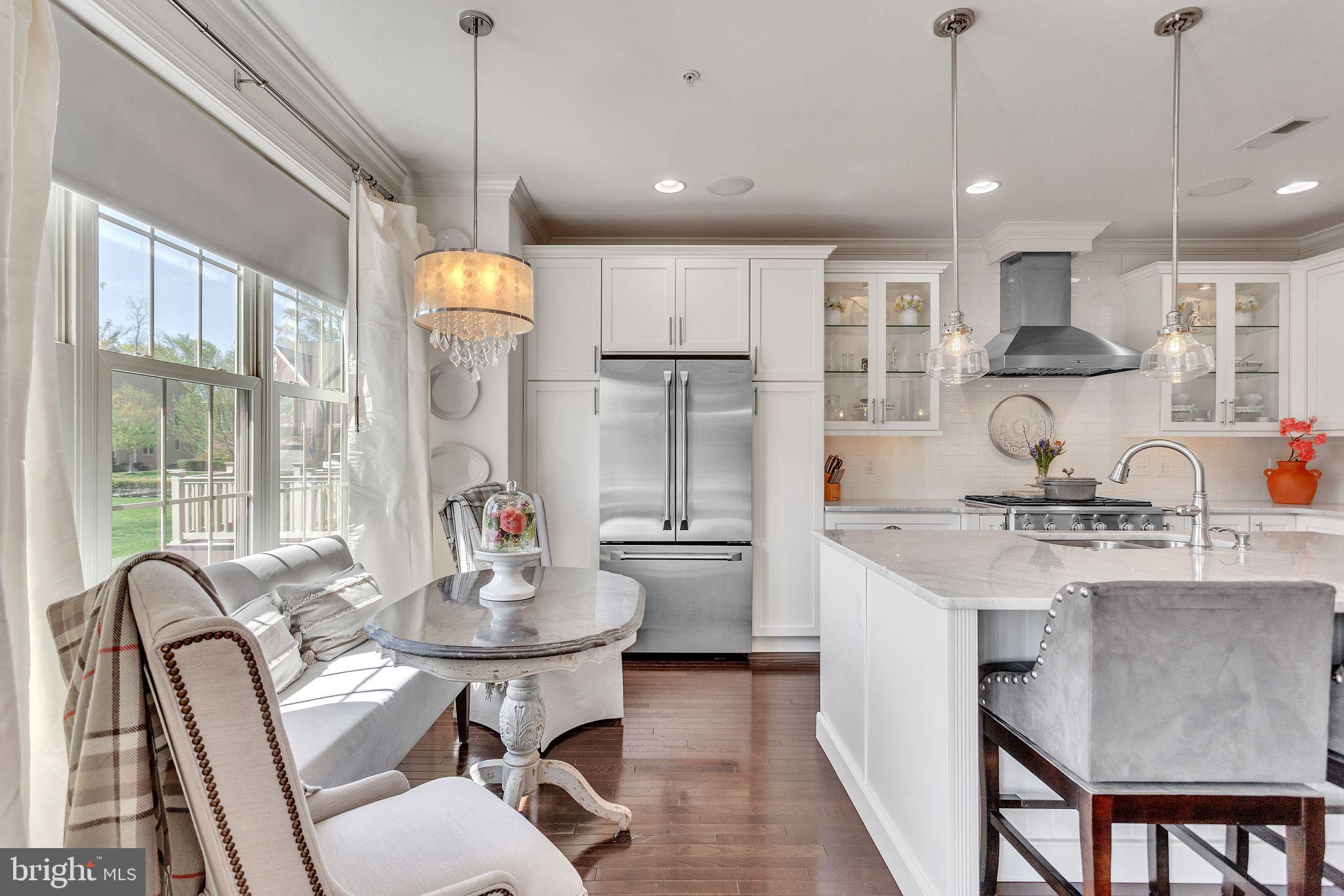 WALDEN SQUARE - Residential