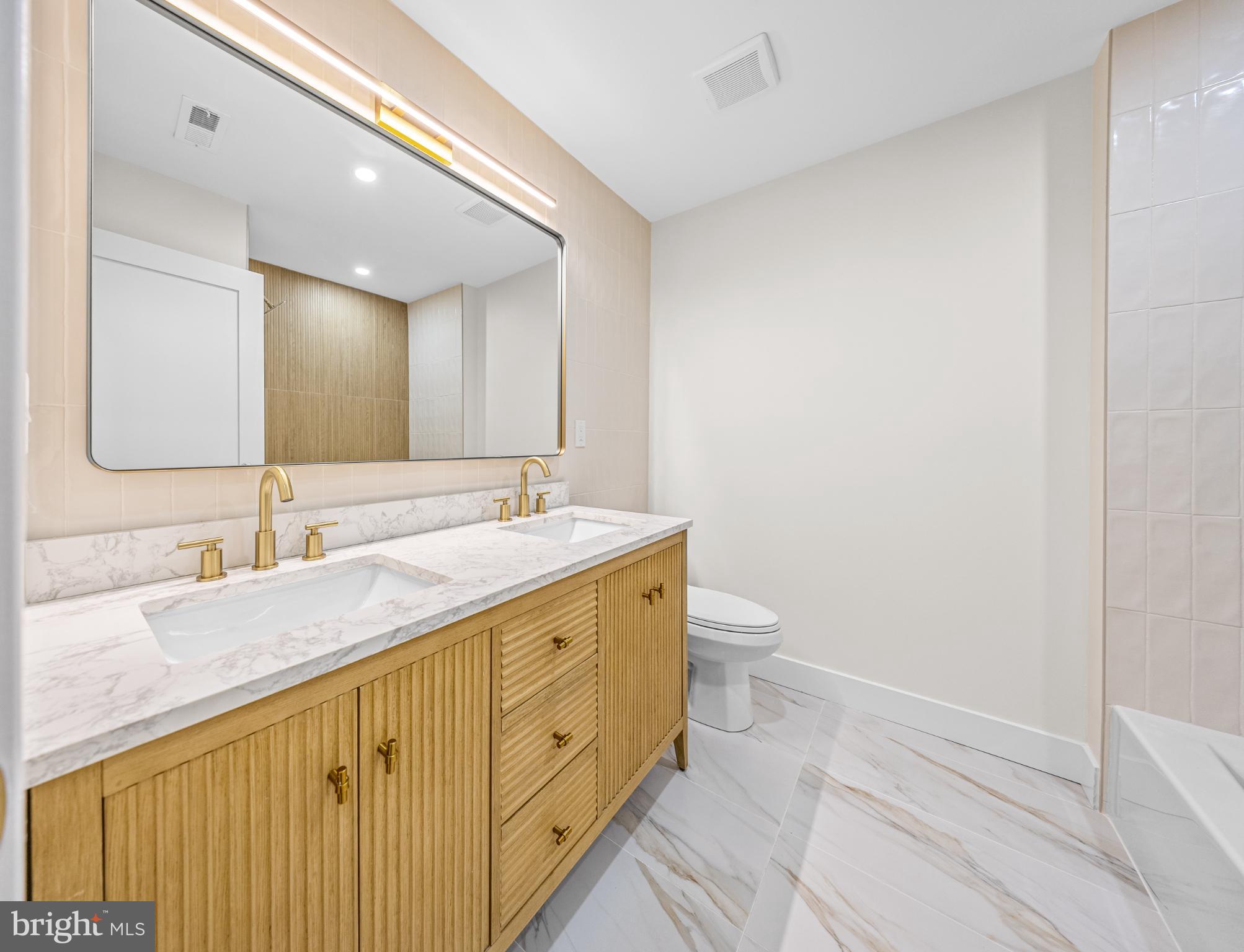 OLDE RICHMOND - Residential