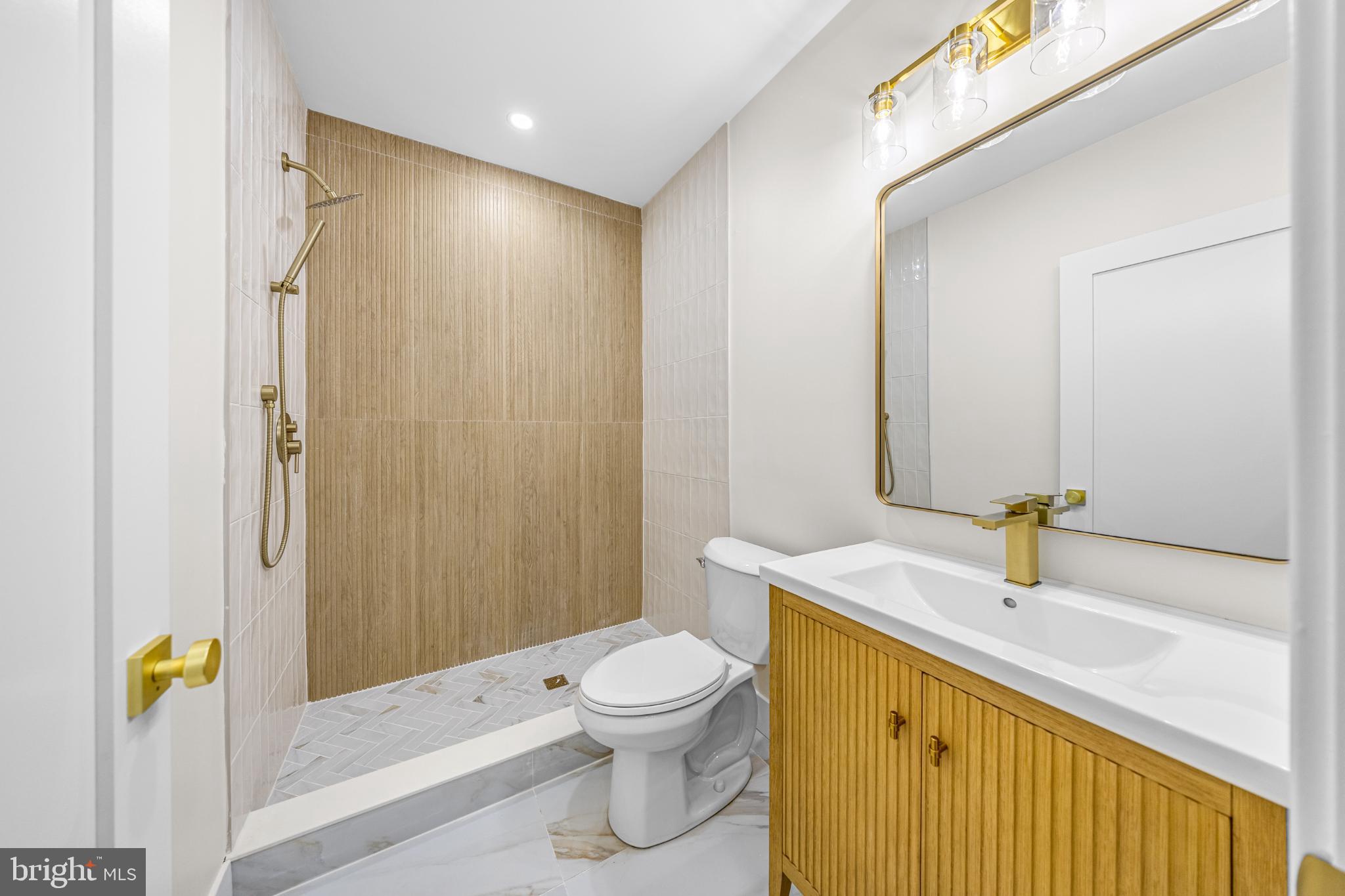 OLDE RICHMOND - Residential