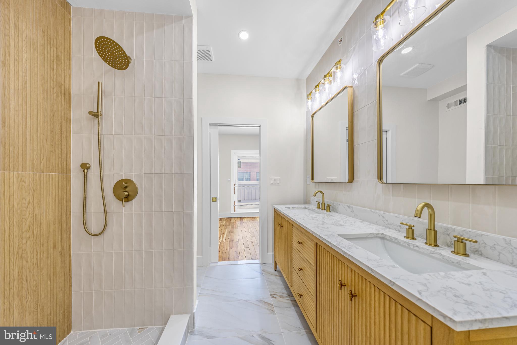 OLDE RICHMOND - Residential