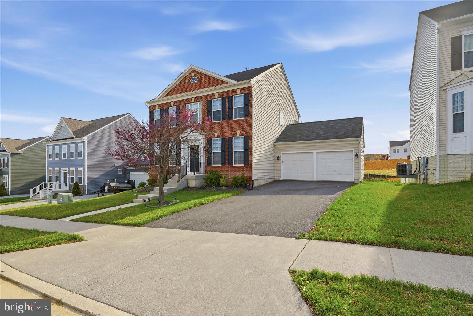 HUNTFIELD - Residential