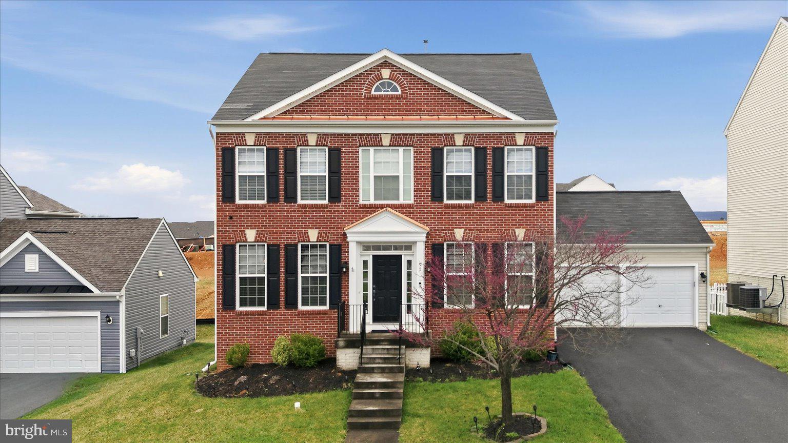 HUNTFIELD - Residential