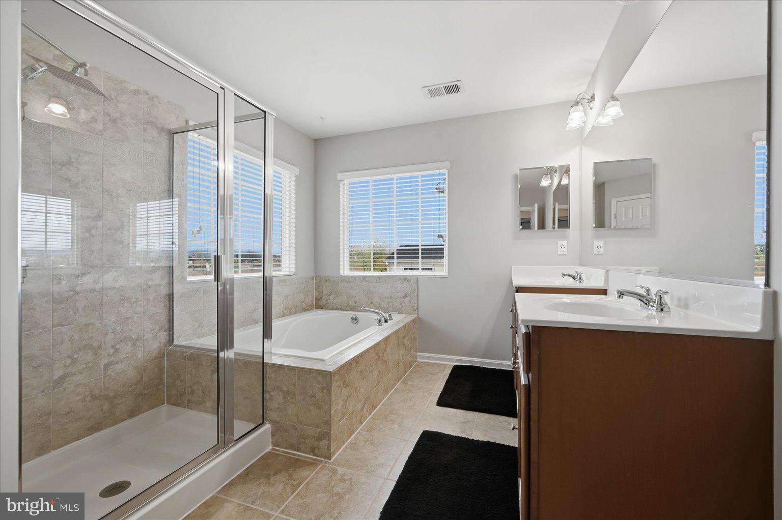 HUNTFIELD - Residential