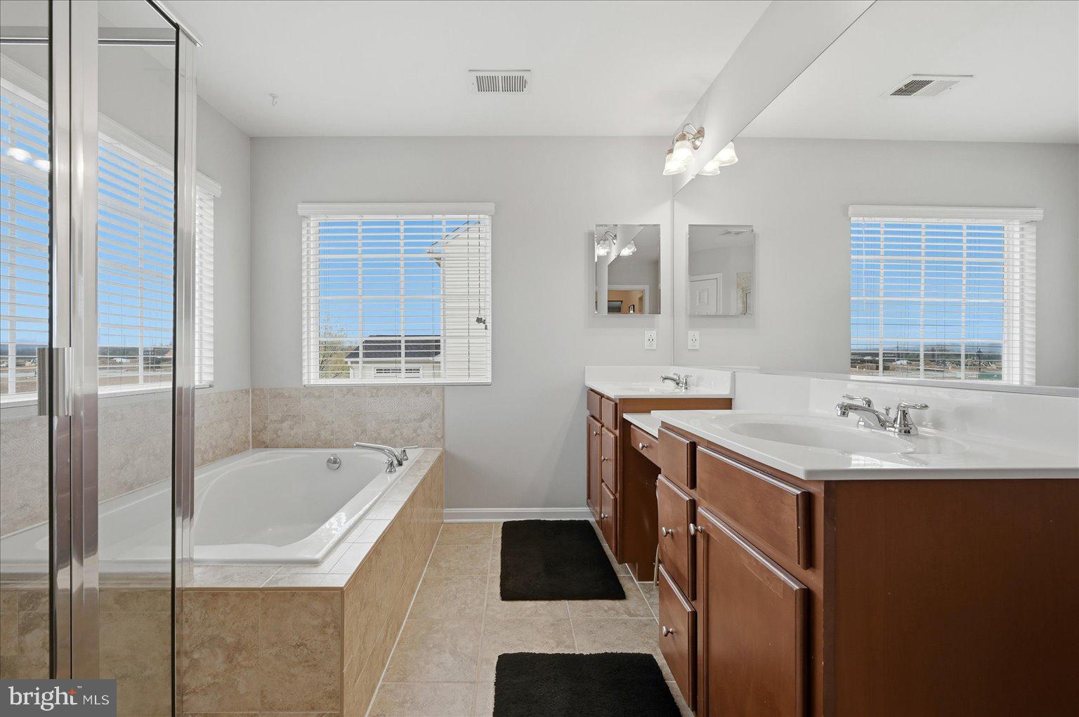 HUNTFIELD - Residential