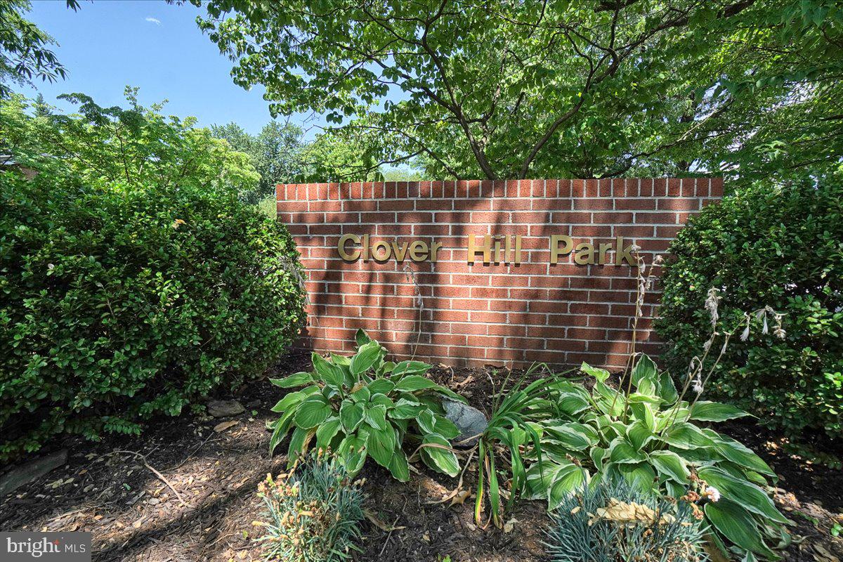 CLOVER HILL - Residential