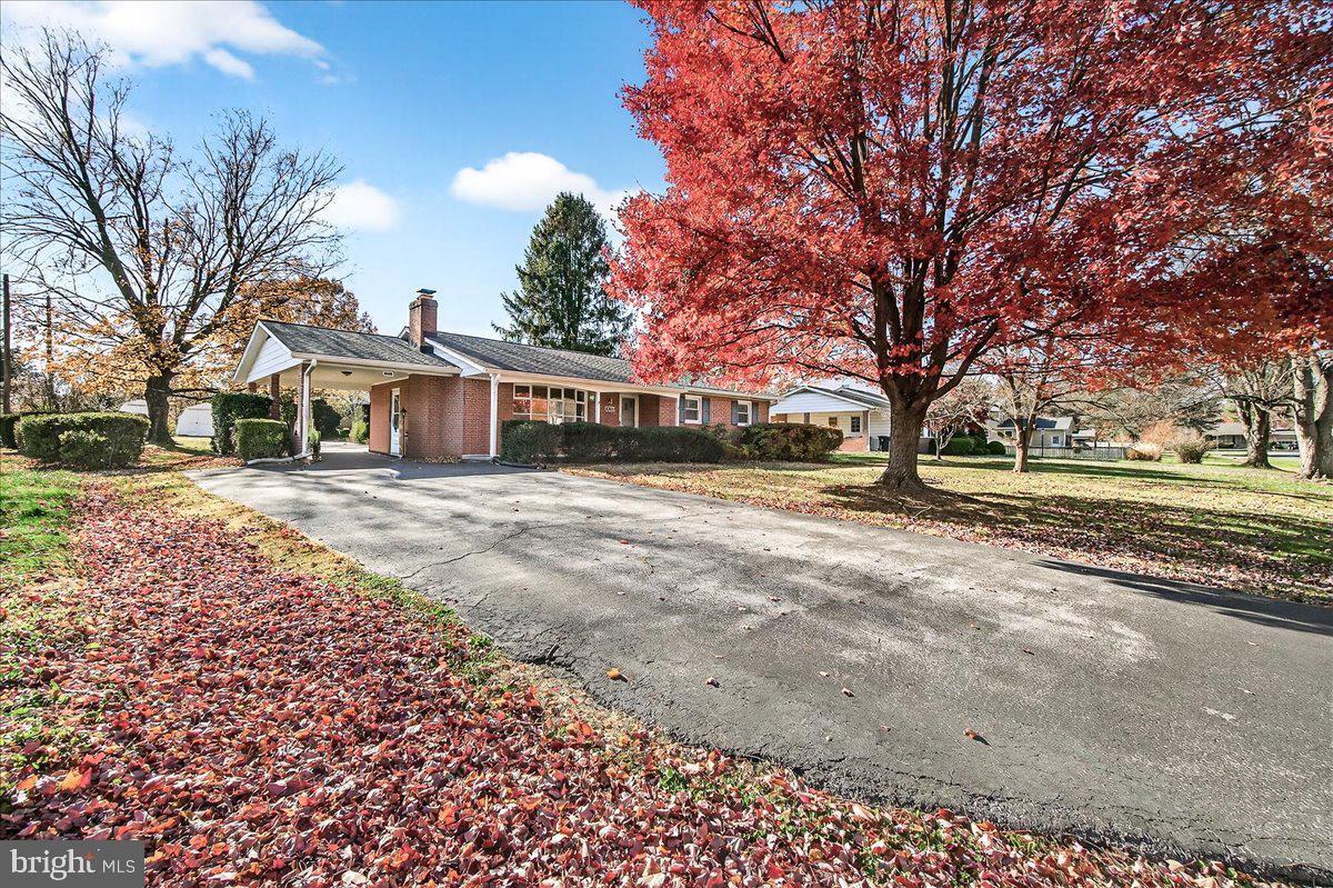 CLOVER HILL - Residential